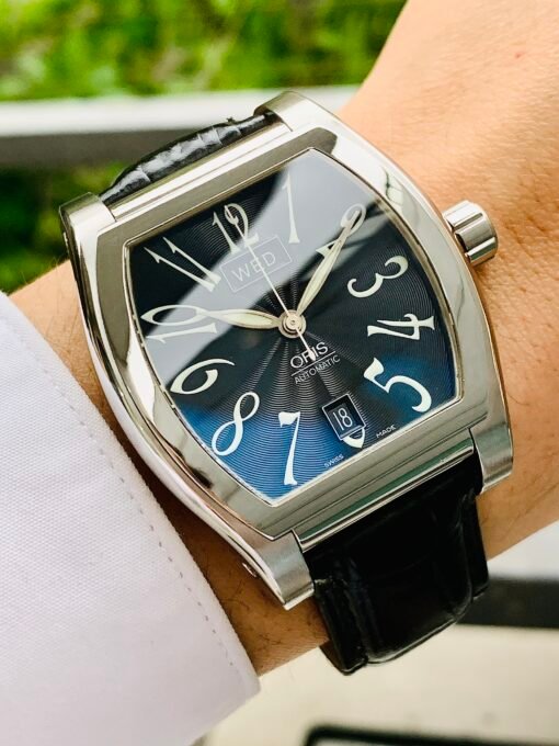 Đồng Hồ Oris Miles Tonneau Day Date Black Dial - 635 7539 4061 - Hình ảnh 2